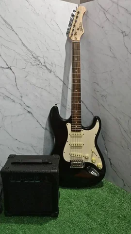 Отдам гитару в надёжные руки - Хобби и отдых в Казань