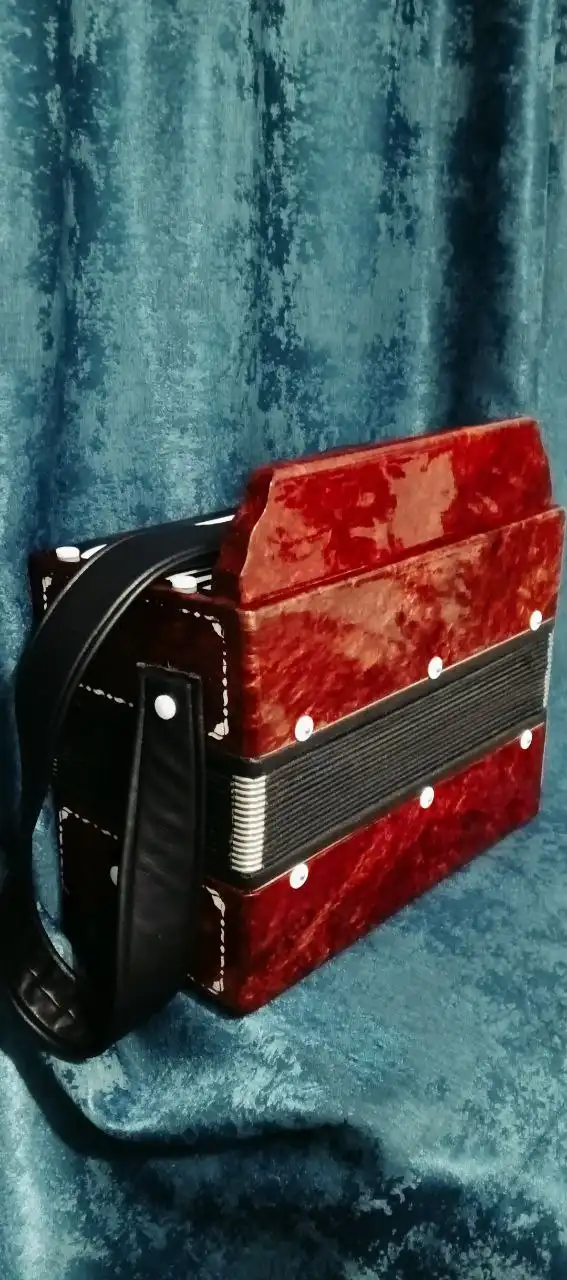 Продам гармонь Тульская 301 - Музыкальные инструменты (Хобби и отдых) в Казань