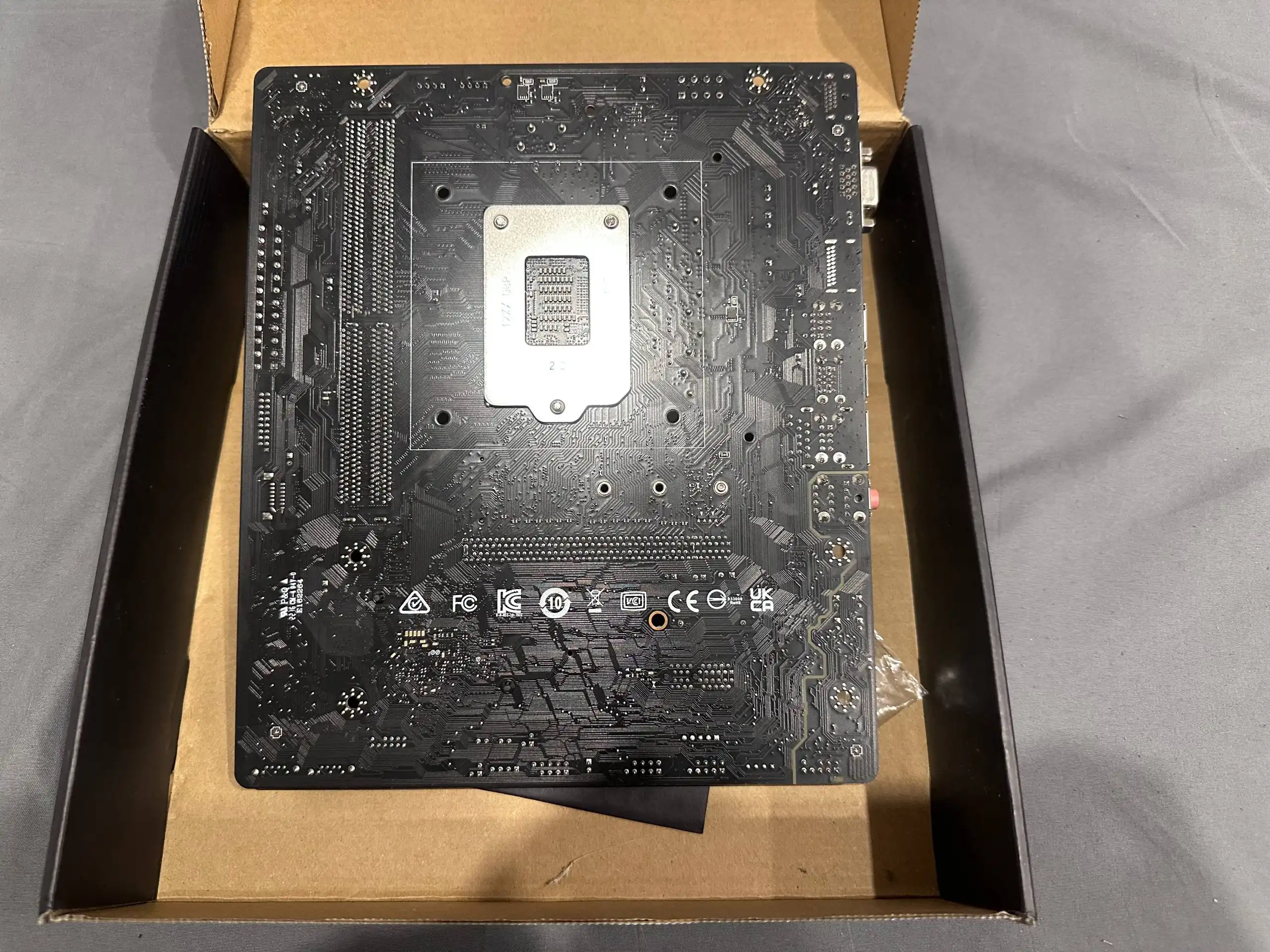 Материнская плата MSI B560M PRO-E - Компьютерные комплектующие (Электроника) в Казань