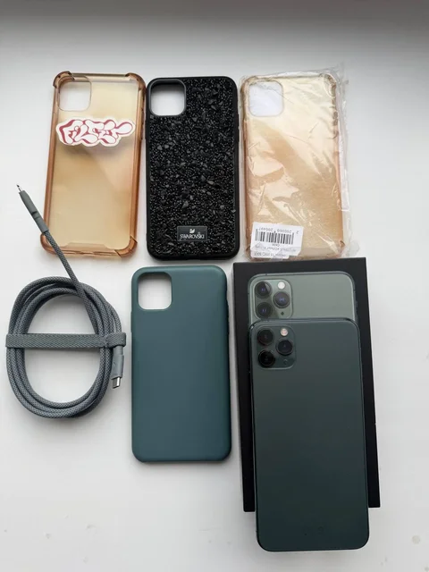 iPhone 11 Pro Max 256 ГБ с аккумулятором 71% - Компьютеры и комплектующие в Казань