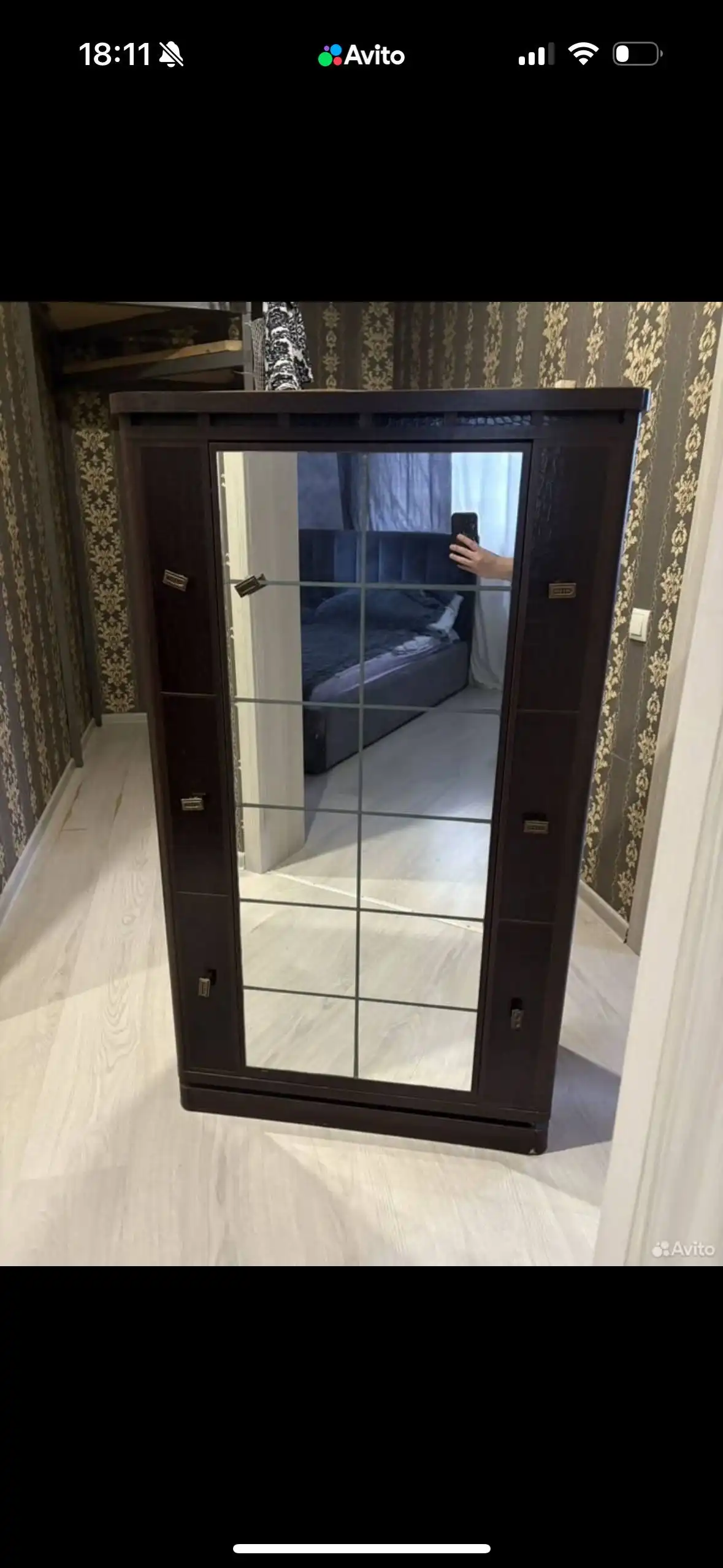 Продам барный шкаф из дерева с дефектами - Мебель (Для дома и дачи) в Казань