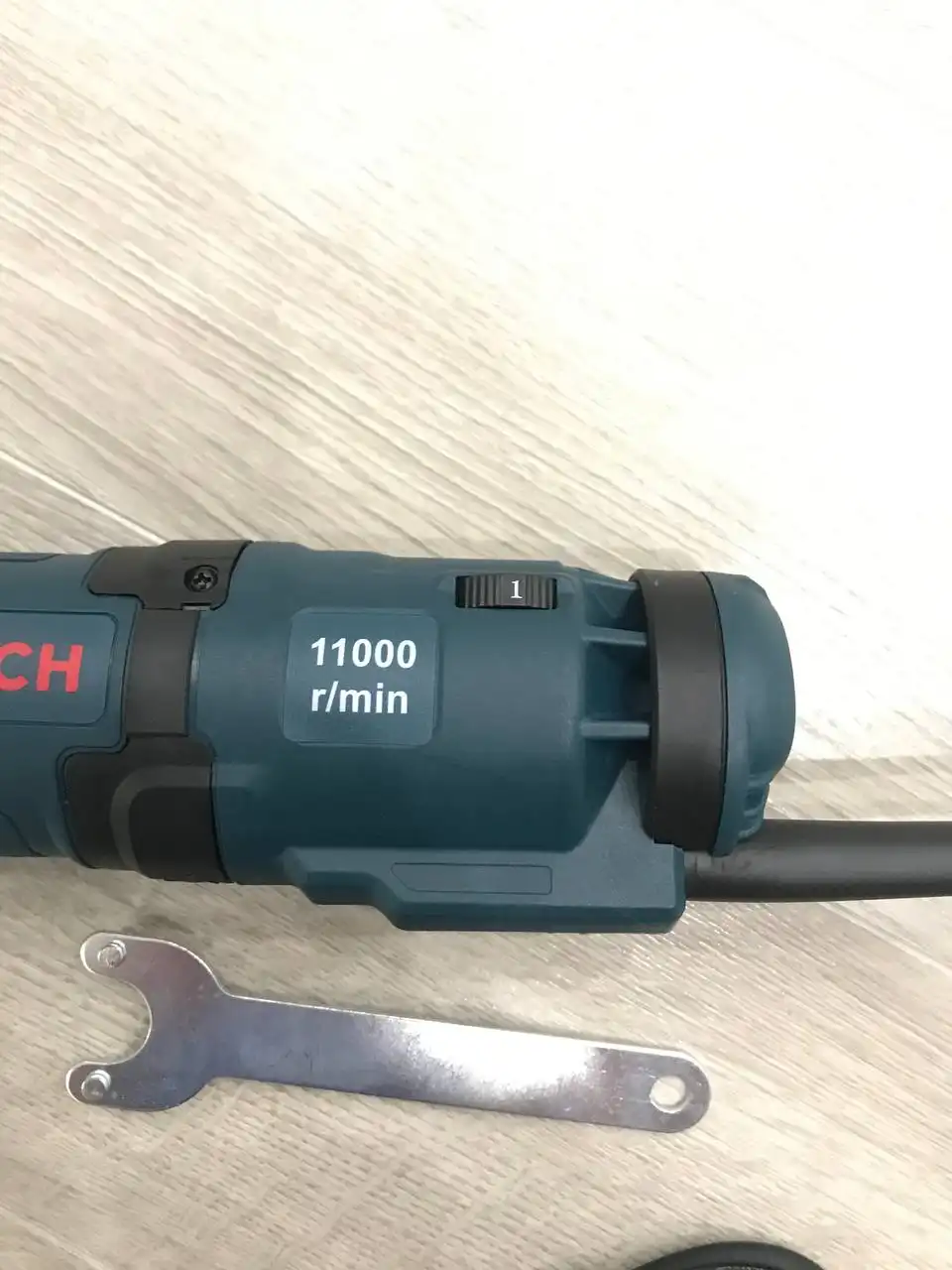 Продам УШМ Bosch 125 с регулировкой оборотов - Электроинструменты (Электроника) в Казань