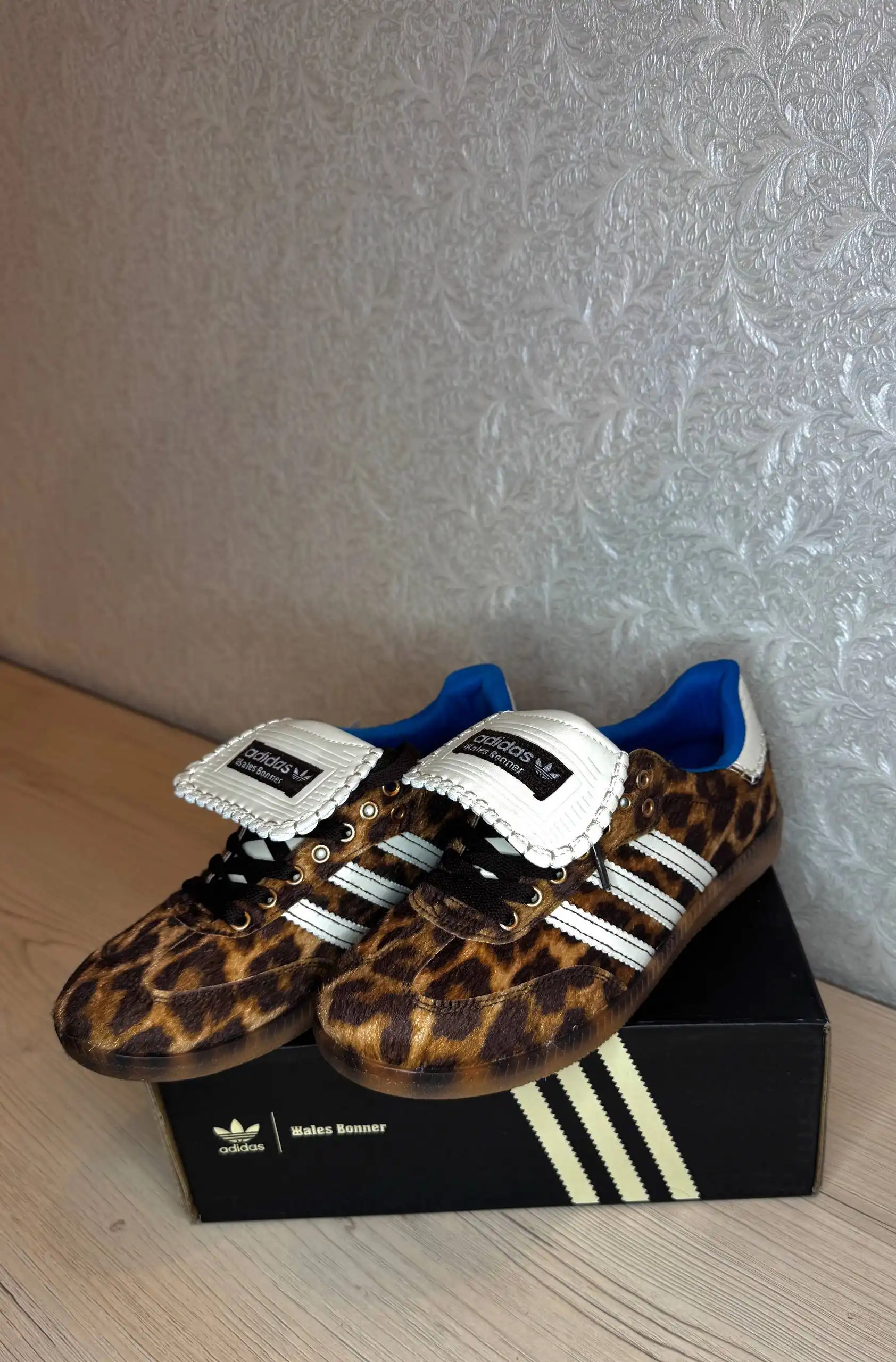 Продажа новых кед Adidas - Обувь (Одежда) в Казань