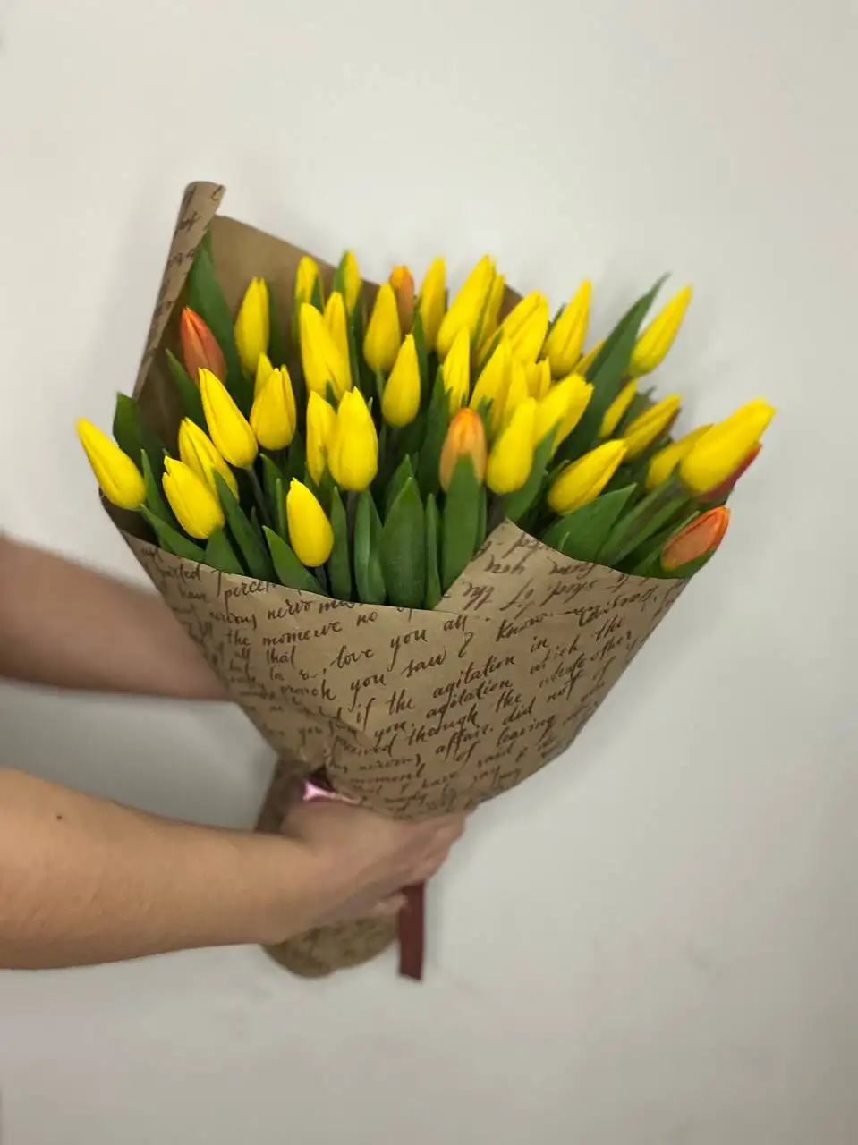 Тюльпаны к 8 марта корпоративные заказы - Цветы (Хобби и отдых) в Москва
