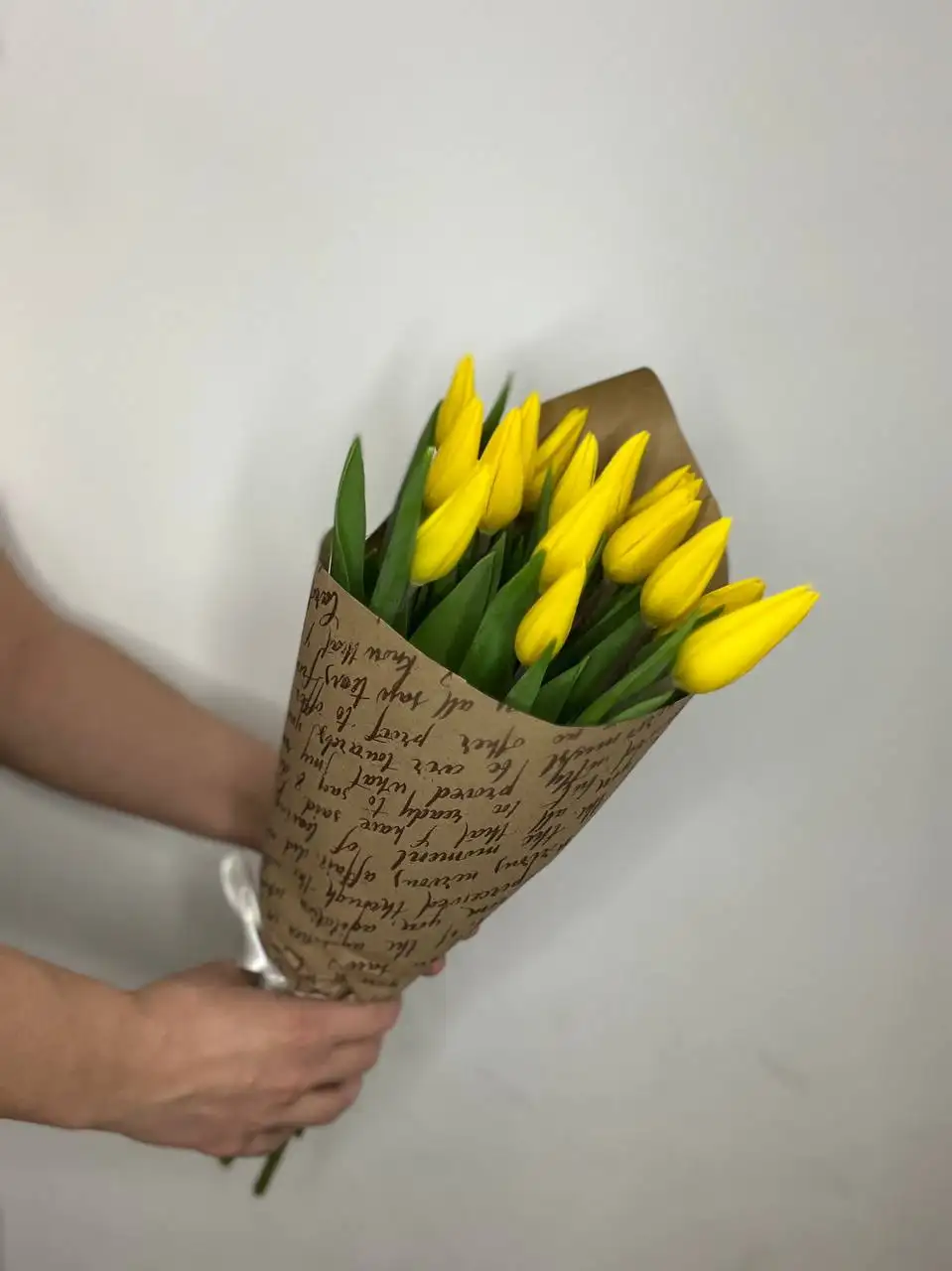 Тюльпаны к 8 марта корпоративные заказы - Цветы (Хобби и отдых) в Москва