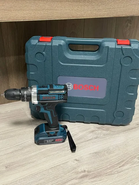Набор инструментов и аккумуляторная дрель-шуруповерт Bosch - частное объявление в Казань