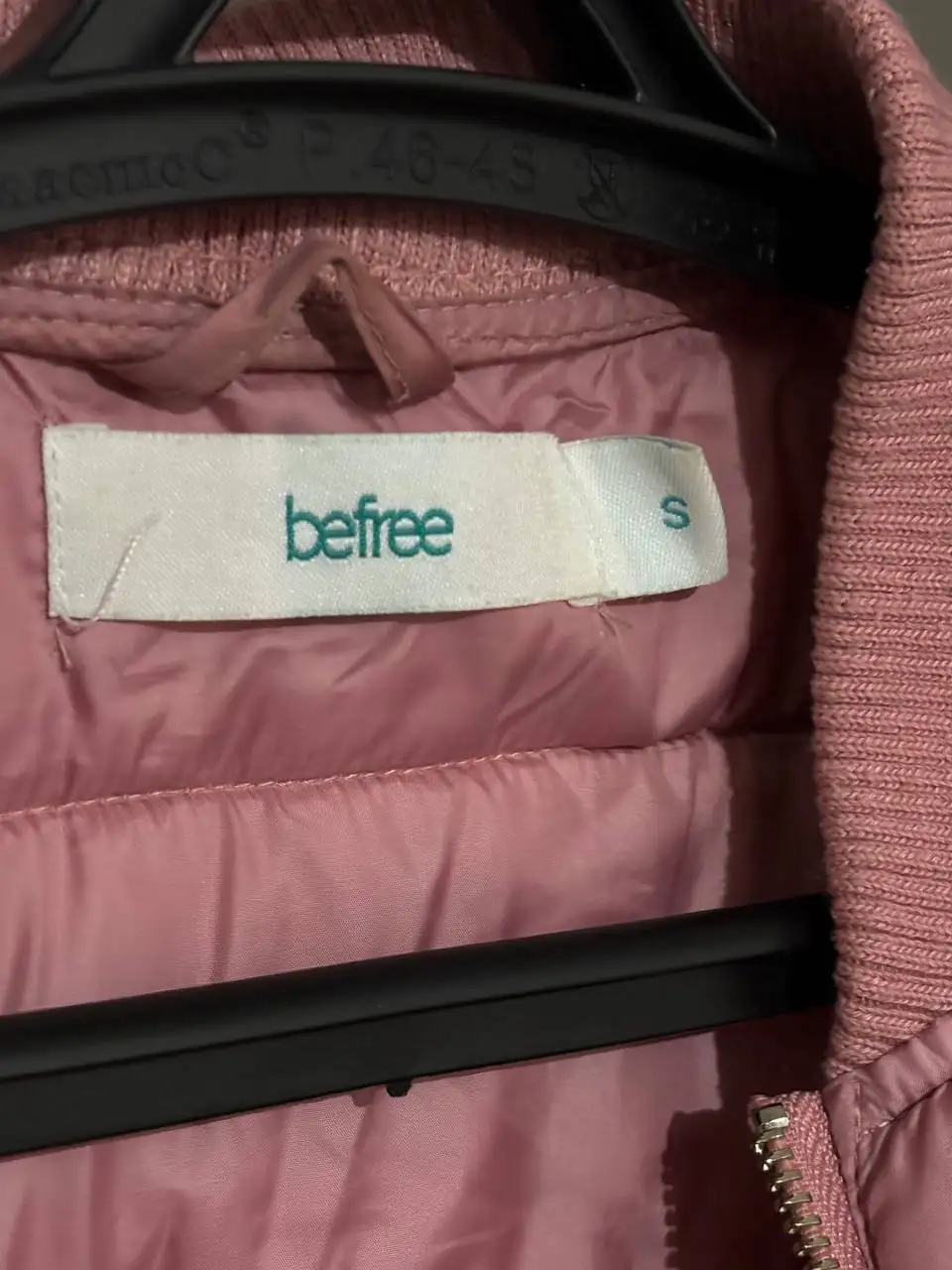 Женская куртка - Верхняя одежда (Одежда) в Казань