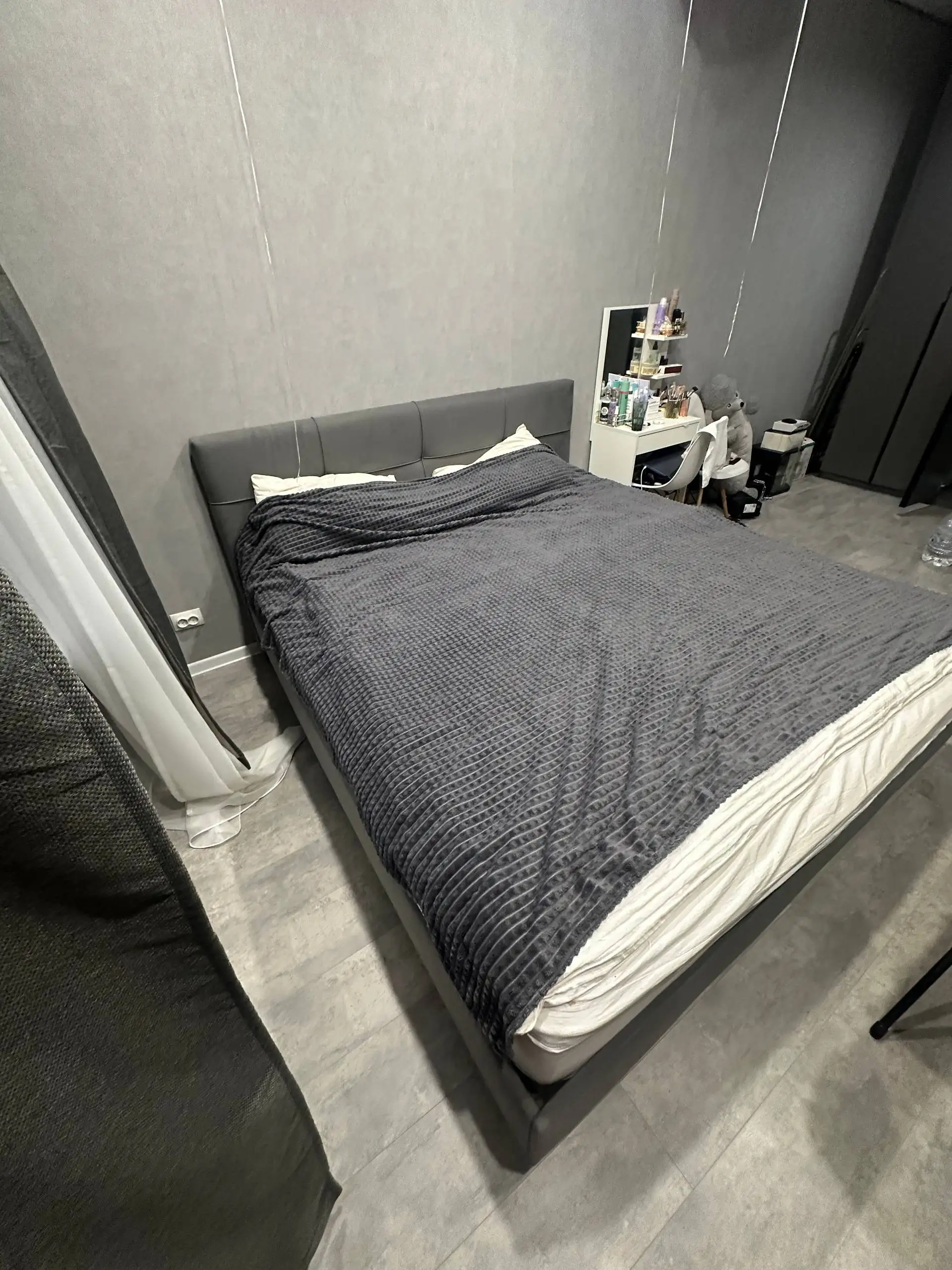 Продажа кровати с парящим эффектом и матрасом Askona - Мебель (Для дома и дачи) в Казань