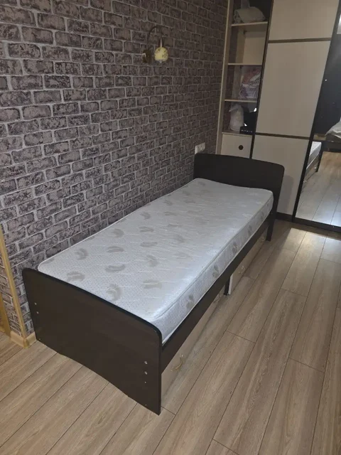Продажа односпальной кровати 80×200 с матрасом и ящиками - Растения и семена в Казань