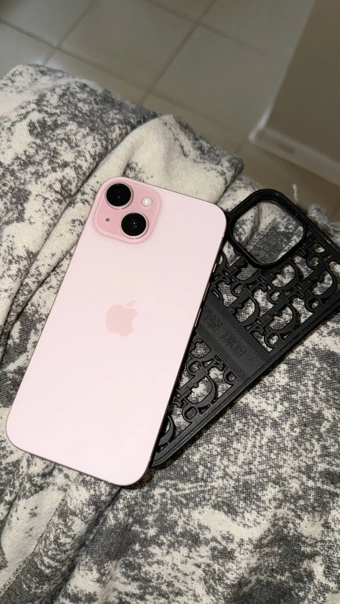 Продам iPhone 15 256гб - Смартфоны (Электроника) в Казань