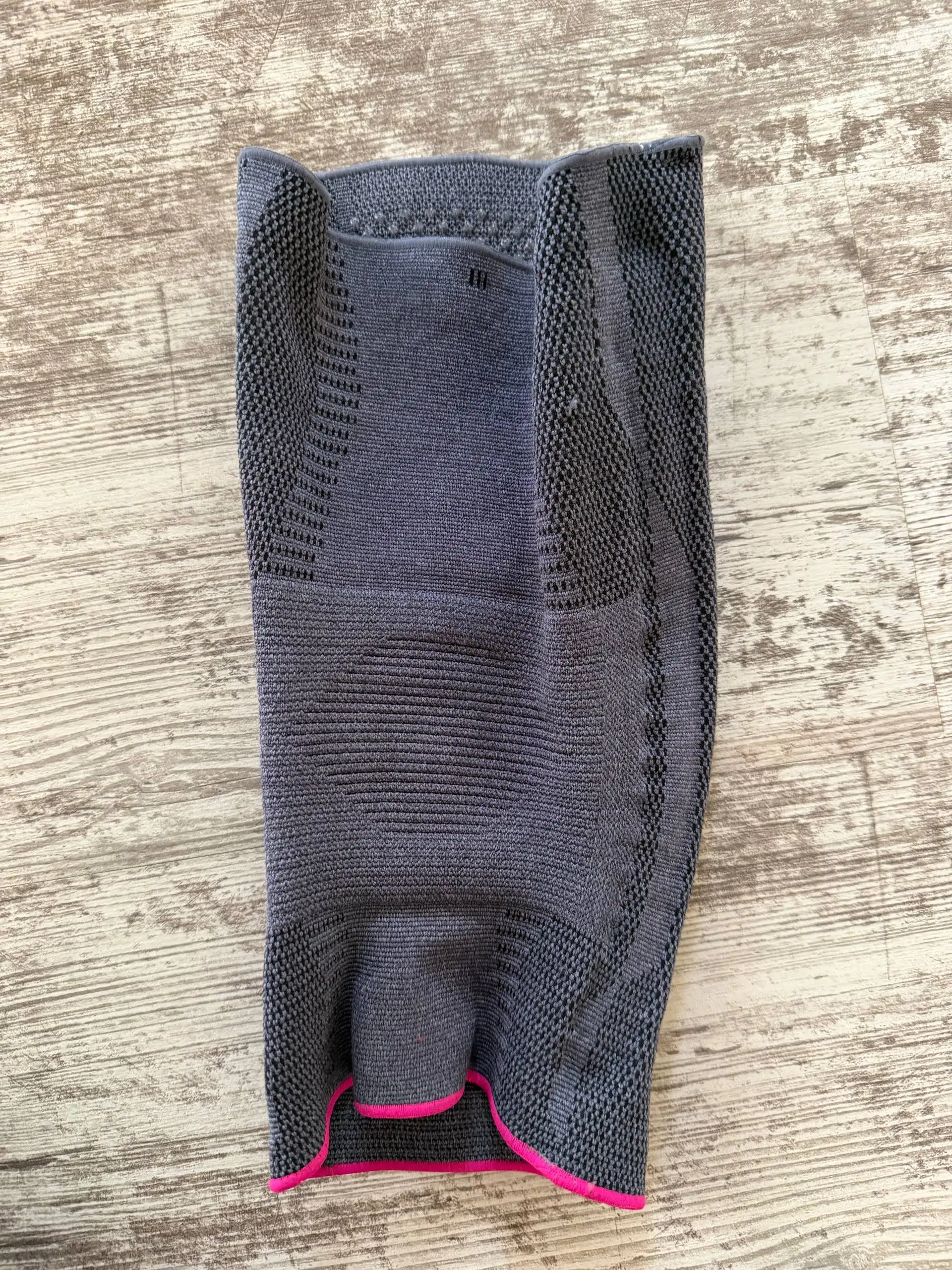 Бандаж коленный GENUMEDI ортопедический с силиконовым кольцом - Ортопедия (Красота и здоровье) в Казань