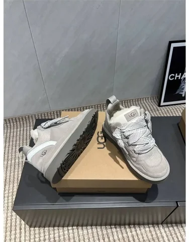 Продажа обуви на меху размер 37-38 - Джинсы в Казань