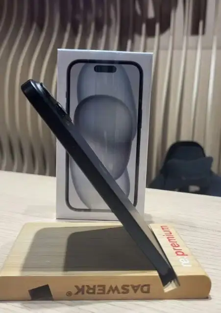 Продам iPhone 15 128 ГБ Черный - Смартфоны (Электроника) в Казань