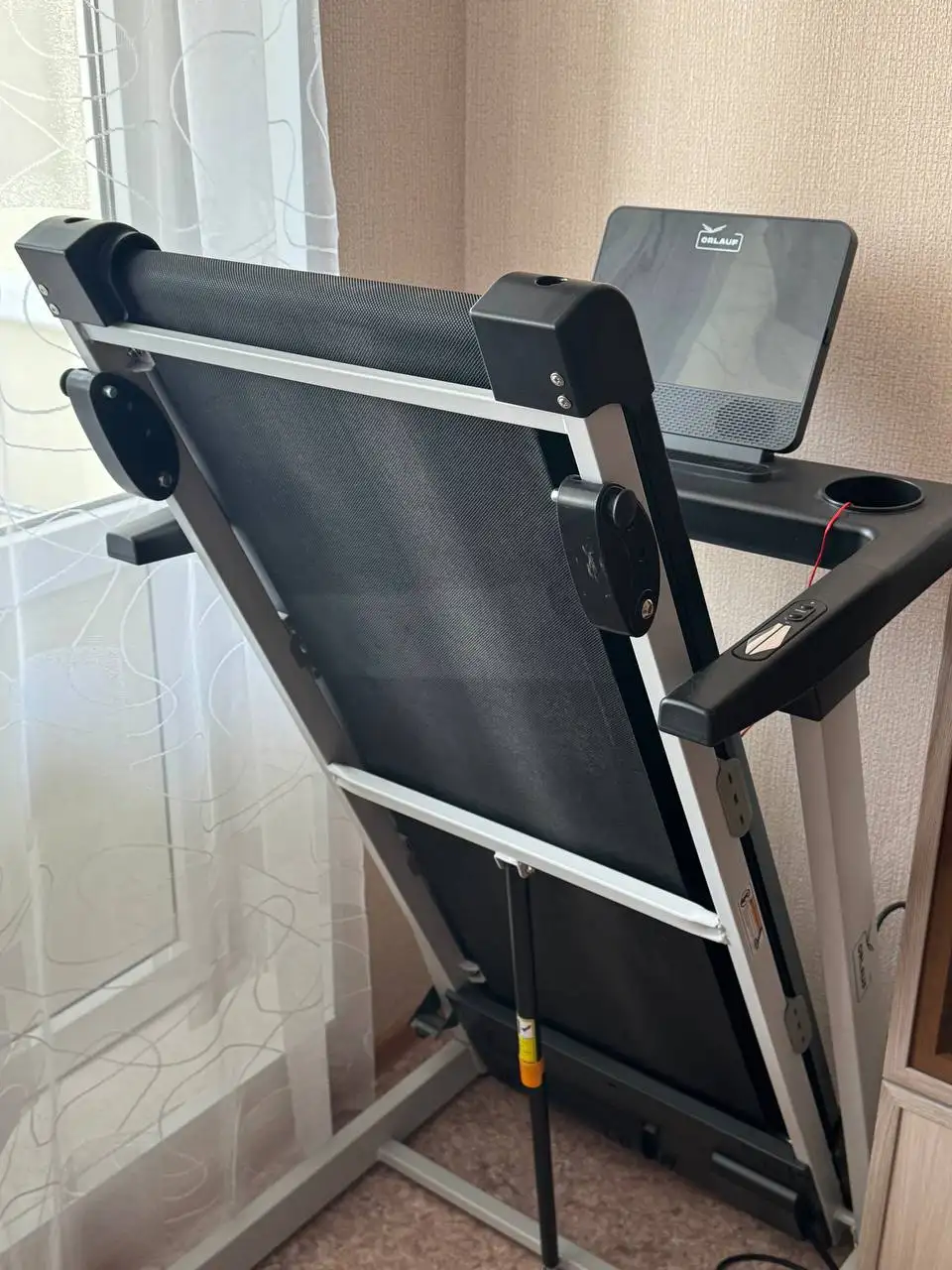 Беговая дорожка Orlauf Martin M в идеальном состоянии - Спорт (Хобби и отдых) в Казань