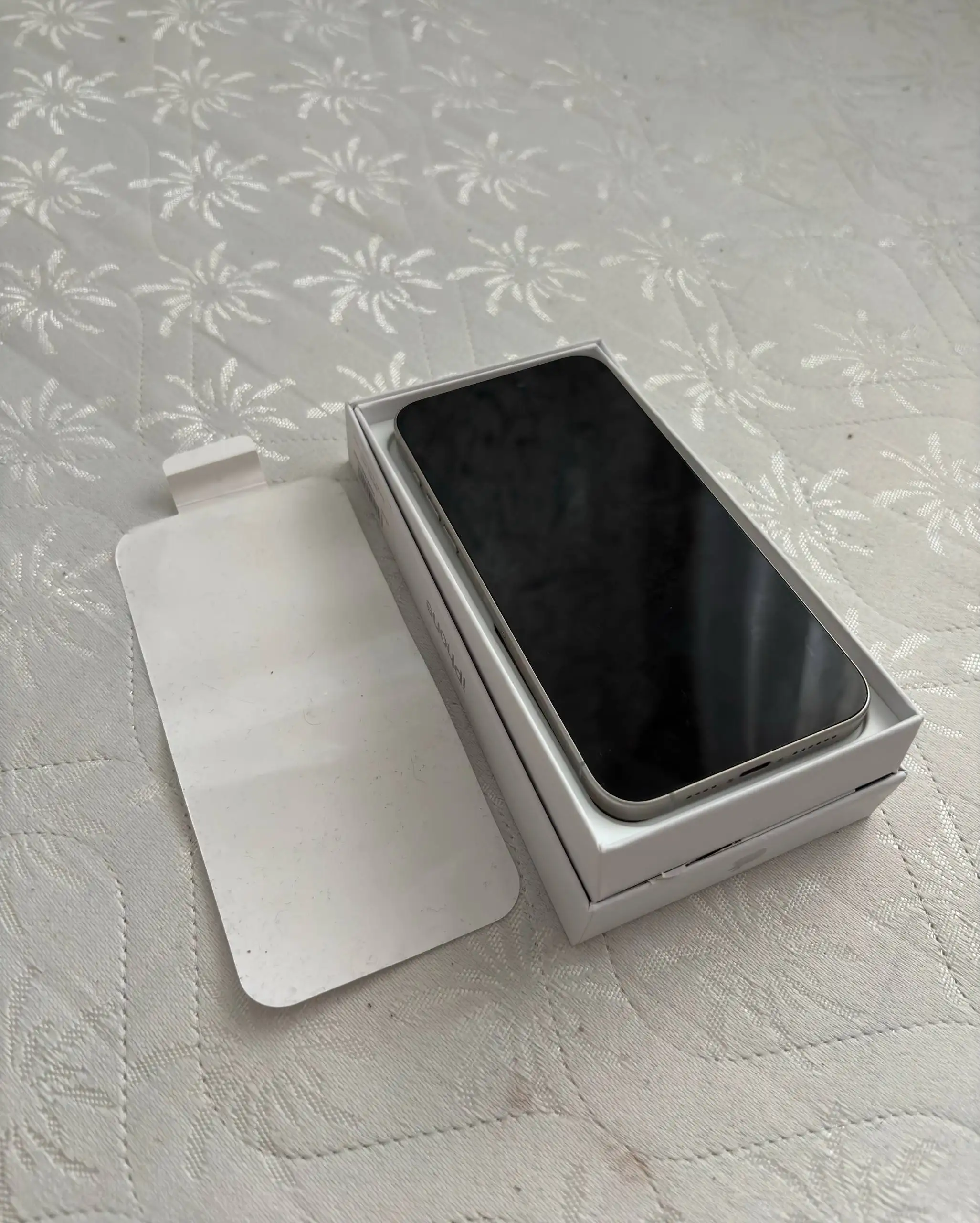 Продам iPhone 15 Pro Max 512 ГБ новое состояние - Телефоны (Электроника) в Казань