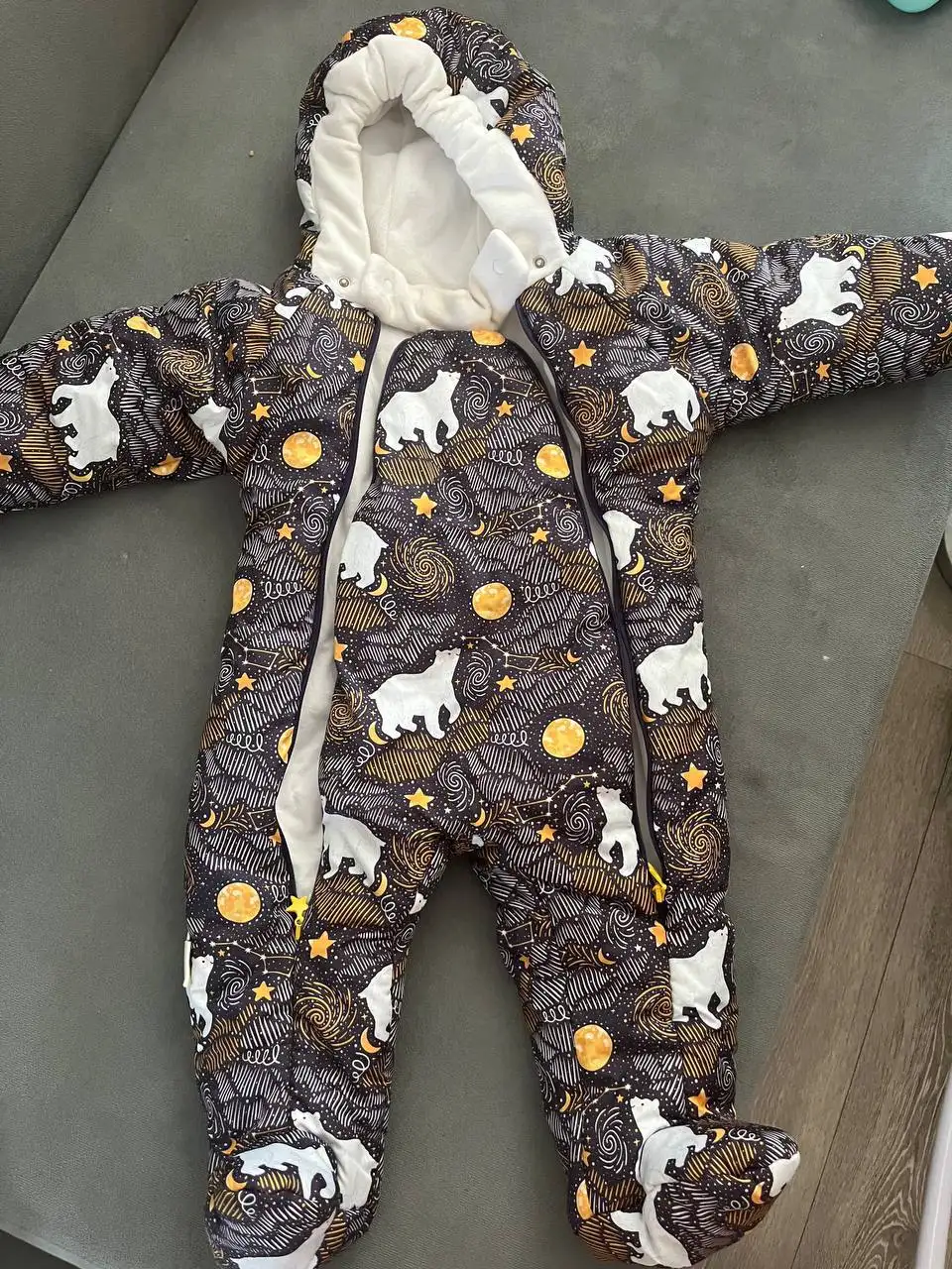 Продам демисезонный комбинезон для малыша размер 68-74 - Одежда для детей (Товары для детей) в Казань