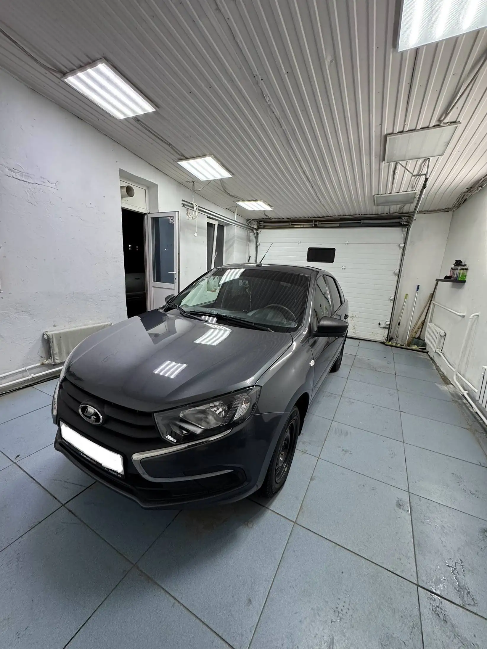 Продажа Лады Гранты лифтбек 2020 года в Казани - Легковые автомобили (Авто) в Казань