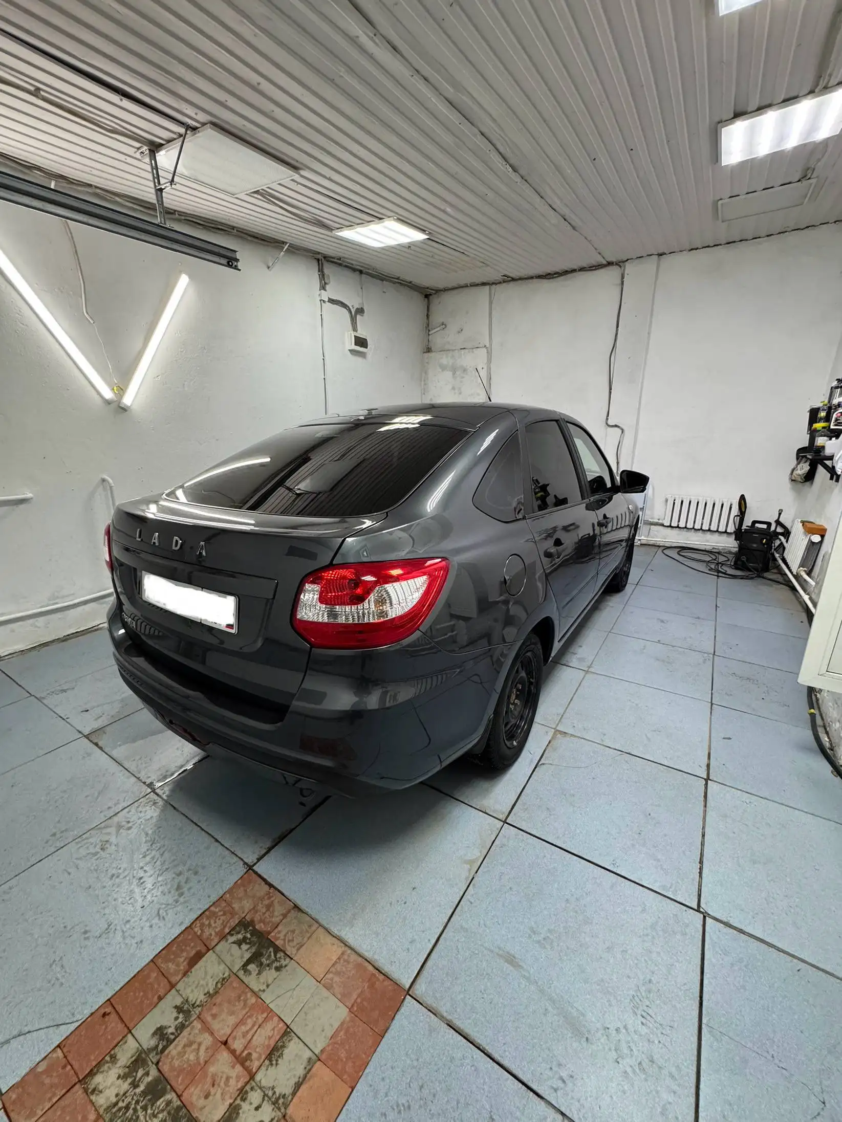 Продажа Лады Гранты лифтбек 2020 года в Казани - Легковые автомобили (Авто) в Казань