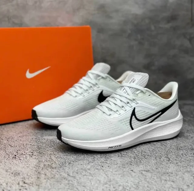 Кроссовки Nike Air Zoom Pegasus новые - частное объявление в Краснодар