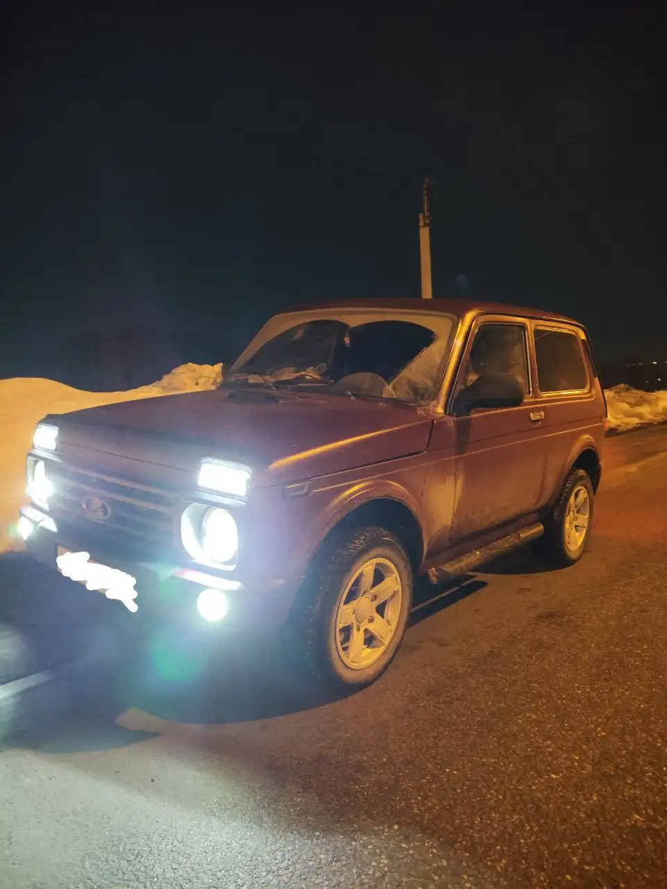 Продам Ладу Ниву 21214 трехдверную 2011 года - Легковые автомобили (Авто) в Казань