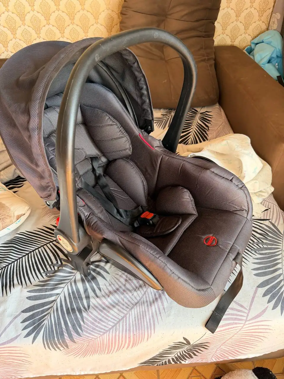 Продажа детских товаров: эргорюкзак, горка для купания, автолюлька - Товары для детей в Казань