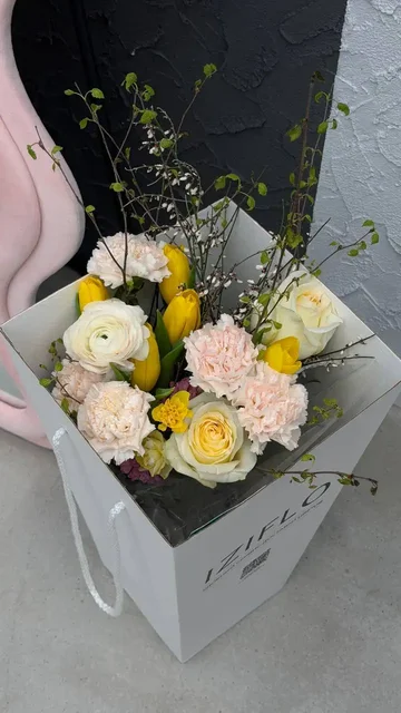 Продажа свежих букетов роз и весенних композиций - Морозильные ларьки в Казань