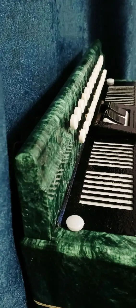 Продам советскую гармонь Беларусь в оригинале - Музыкальные инструменты (Хобби и отдых) в Казань