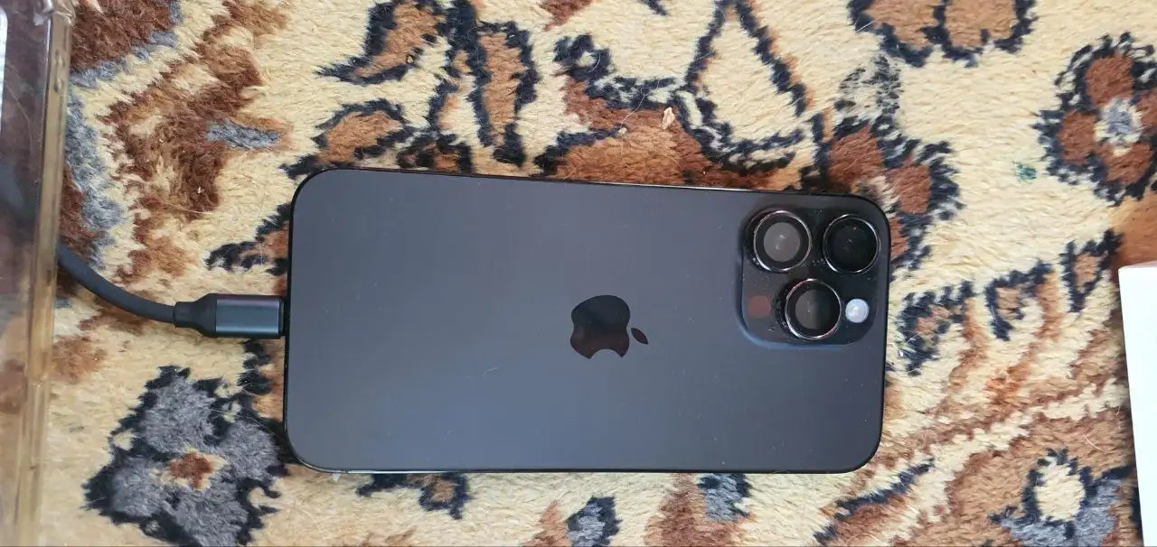 Смартфон из Кореи с защитным стеклом и чехлом - Смартфоны (Электроника) в Казань