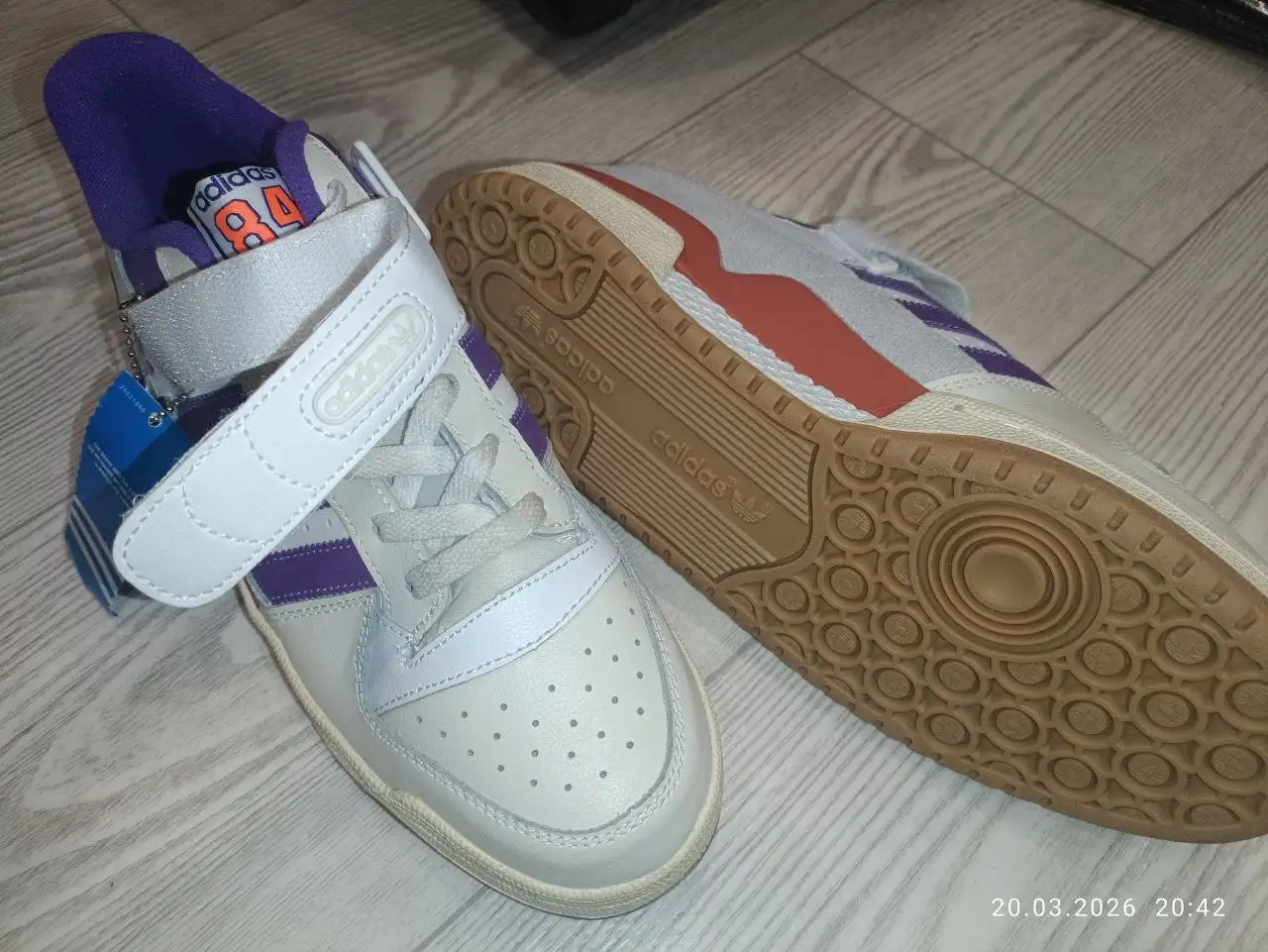 Продажа новых кроссовок ADIDAS размер 41 - Обувь (Одежда) в Казань