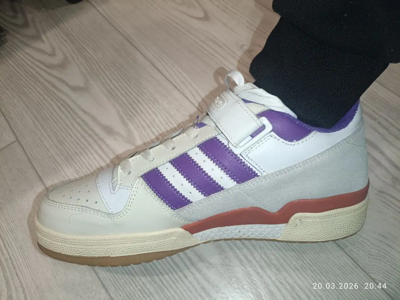 Продажа новых кроссовок ADIDAS размер 41 - Обувь (Одежда) в Казань