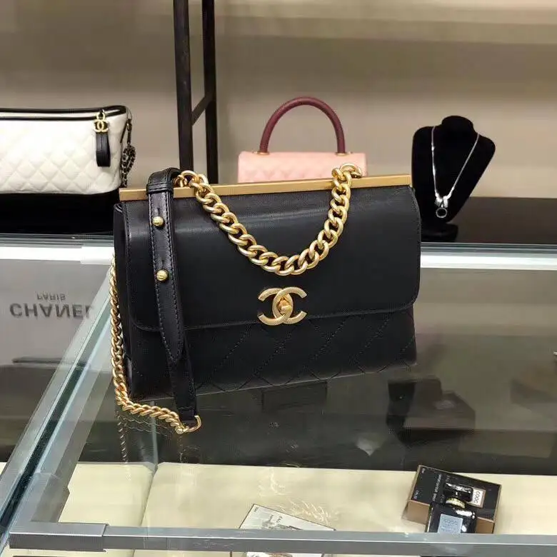 Продам новую сумку из натуральной кожи - Сумки (Одежда) в Казань