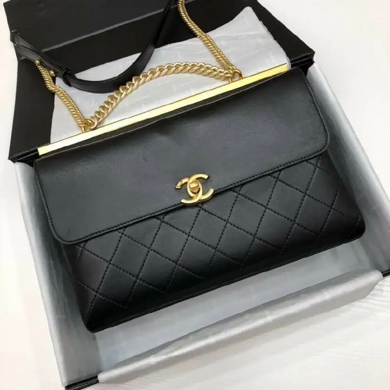 Продам новую сумку из натуральной кожи - Сумки (Одежда) в Казань