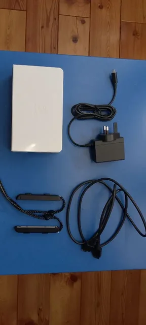 Продам Nintendo Switch OLED в отличном состоянии - Сим-карты и тарифы в Казань