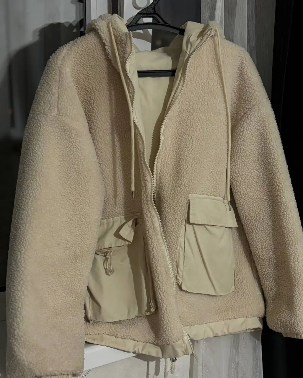 Продам двустороннюю куртку размер М - Верхняя одежда (Одежда) в Казань