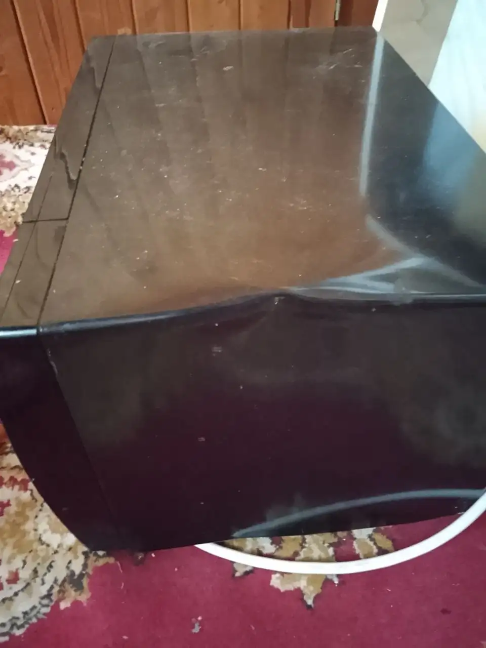 Продам микроволновку с вмятиной - Бытовая техника (Электроника) в Казань