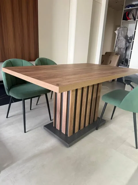 Обеденная группа: стол и 4 стула - Климатическая техника в Казань