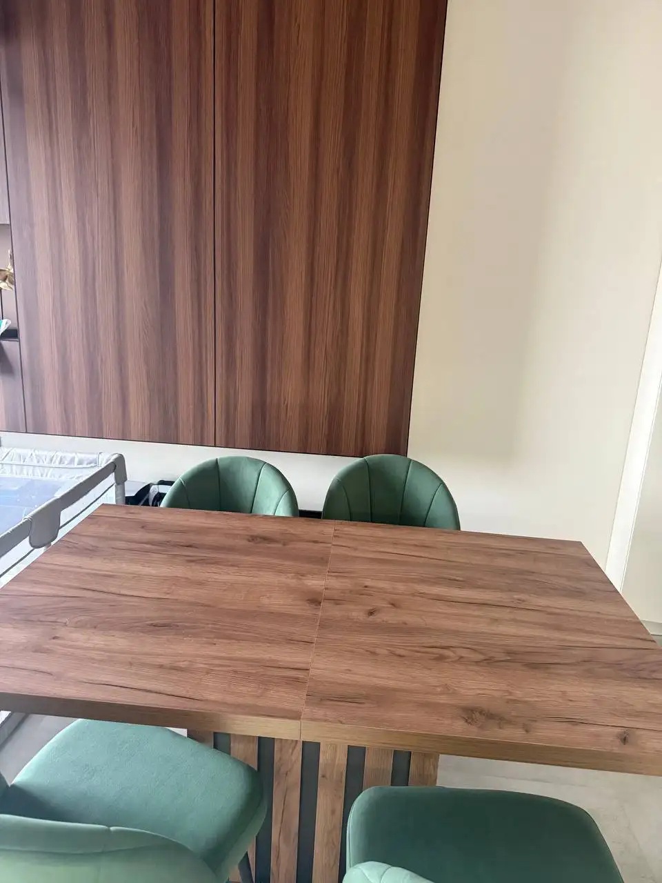 Обеденная группа: стол и 4 стула - Мебель (Для дома и дачи) в Казань