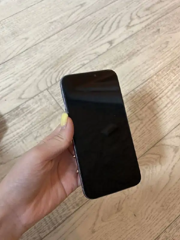 Смартфон iPhone 64гб, 73% АКБ, немного погнутый - Смартфоны (Электроника) в Казань