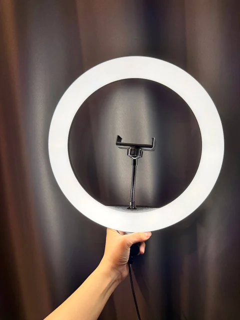 Кольцевая лампа в отличном состоянии - Проекторы в Казань