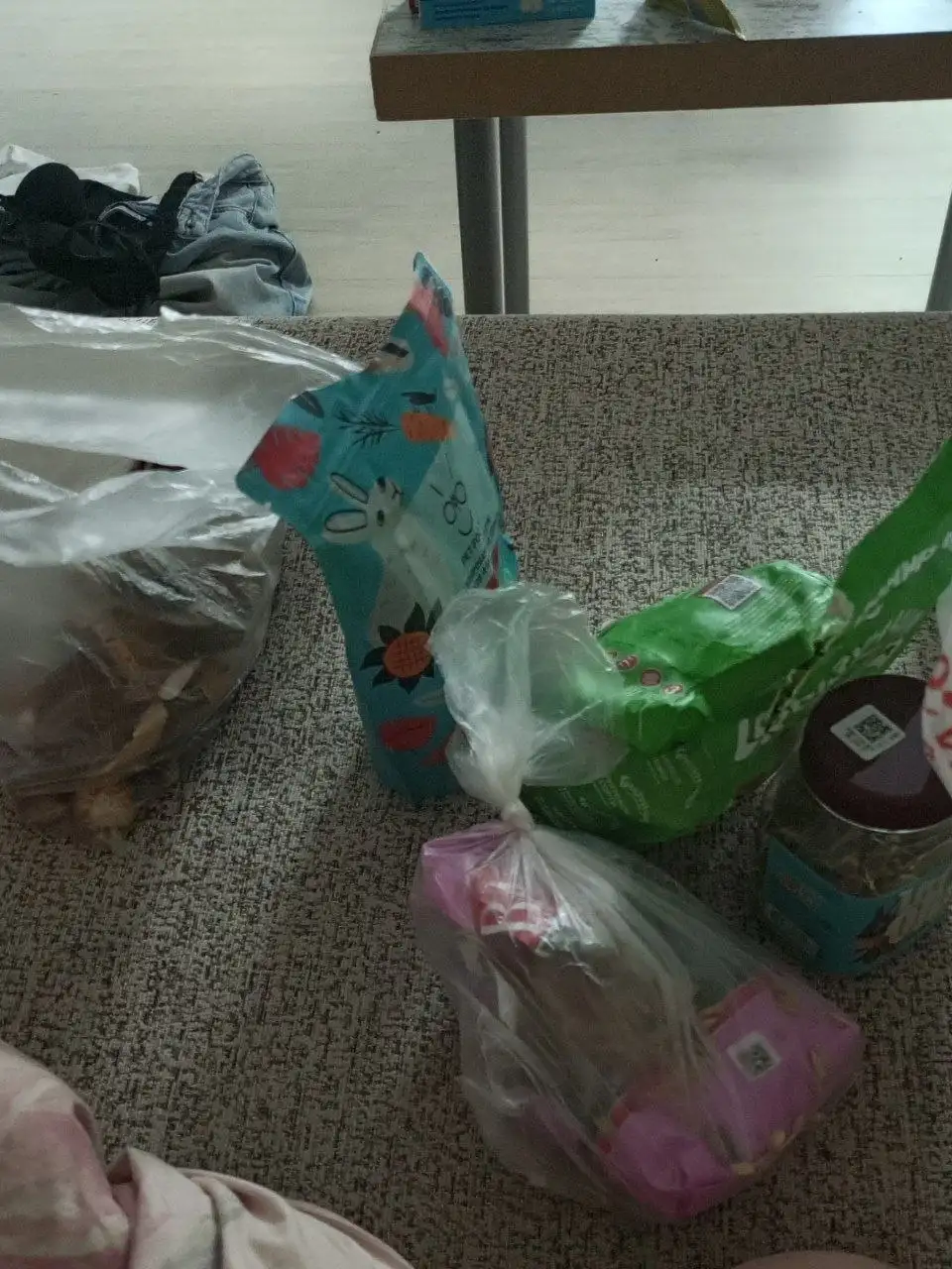 Продажа клетки, корма для грызунов и муравьиной фермы - Барахолка в Казань