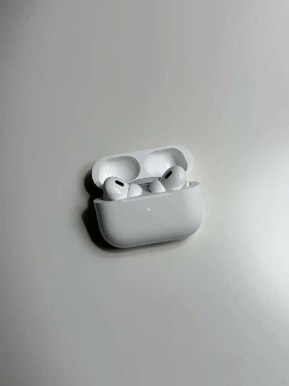 Продажа наушников AirPods Max и AirPods Pro 2 - Наушники (Электроника) в Казань