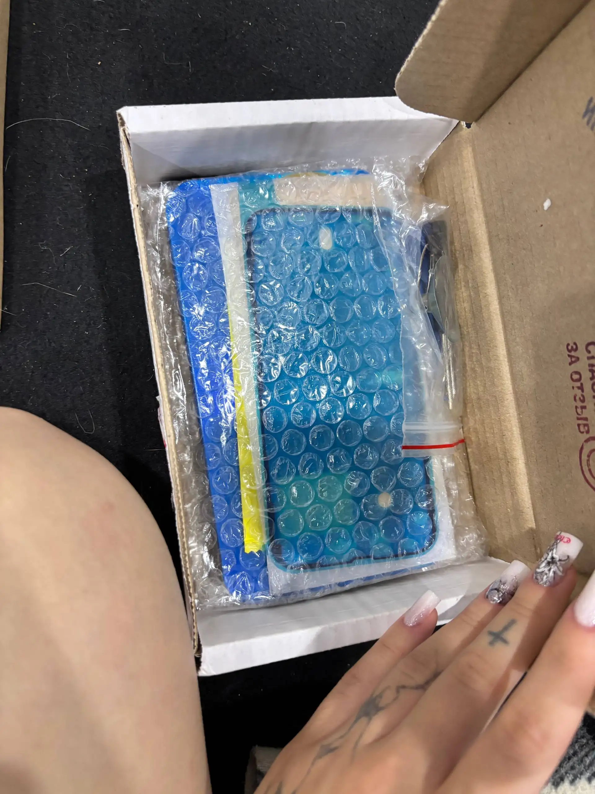 Продам iPhone 13 с неисправным экраном - Смартфоны (Электроника) в Казань