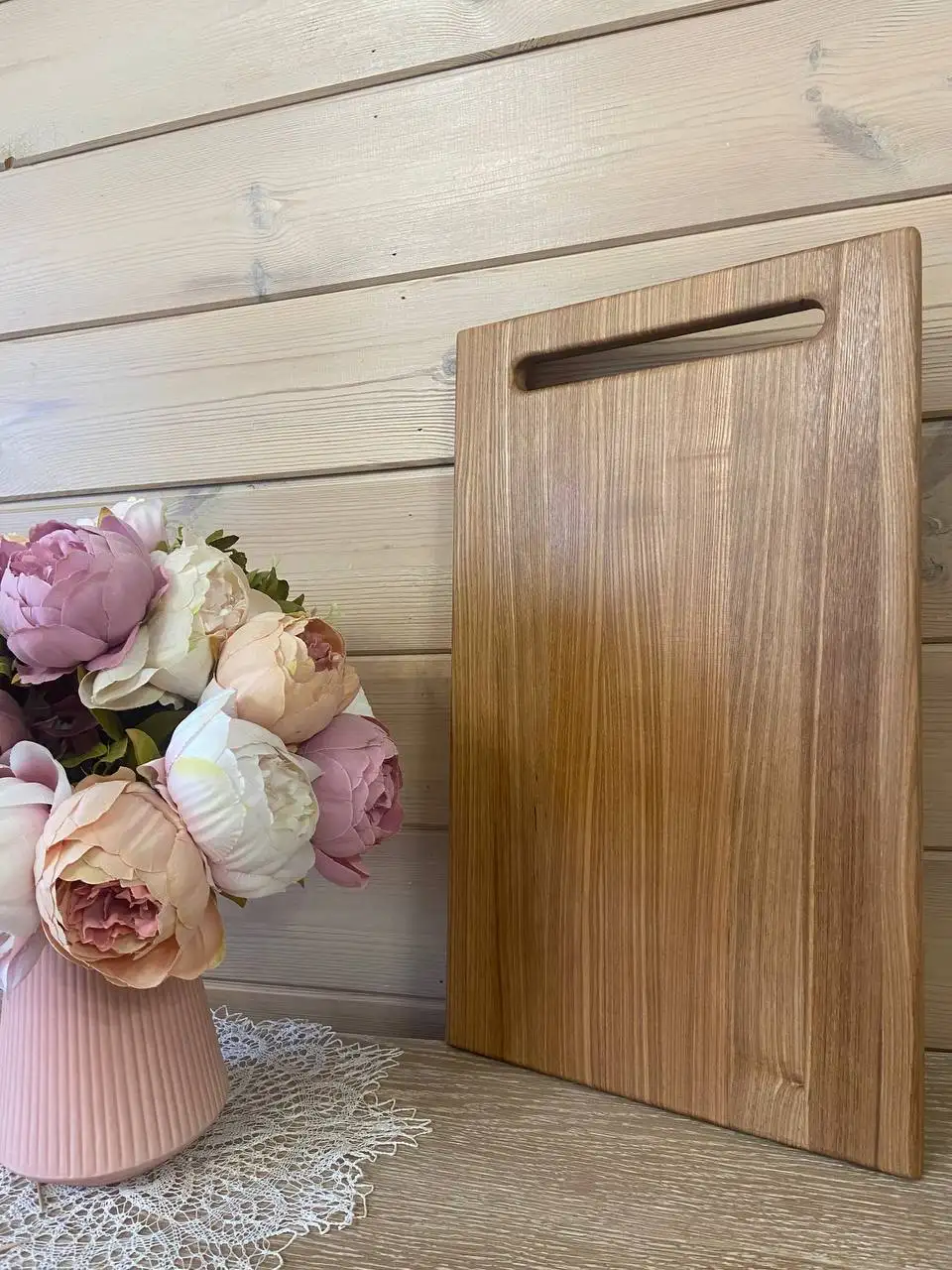 Разделочная доска из дуба с покрытием льняным маслом - Кухонная утварь (Для дома и дачи) в Казань