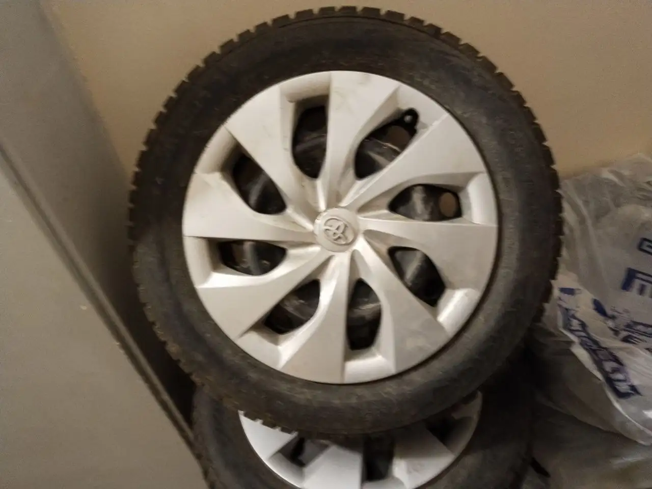 Колеса R16 после одного сезона эксплуатации - Шины и диски (Авто) в Казань
