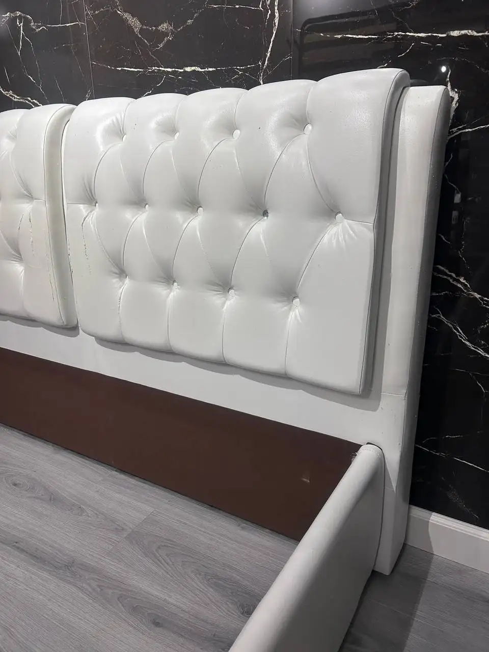 Двухспальная кровать 160х200 с мягким изголовьем - Для дома и дачи в Казань