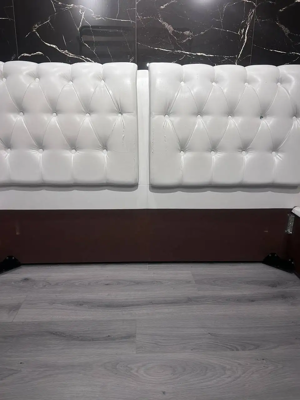 Двухспальная кровать 160х200 с мягким изголовьем - Для дома и дачи в Казань