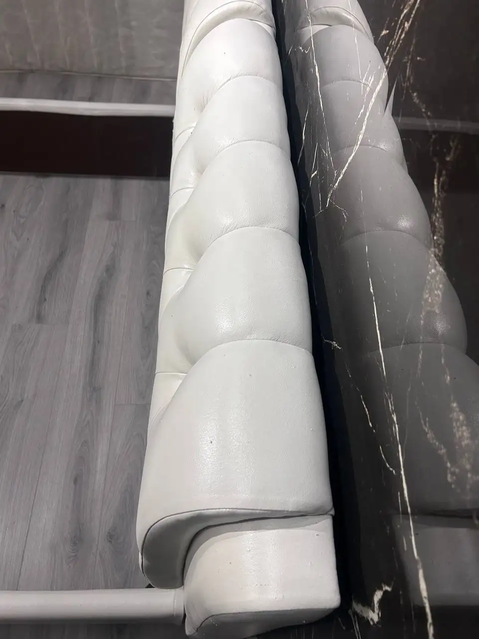 Двухспальная кровать 160х200 с мягким изголовьем - Для дома и дачи в Казань