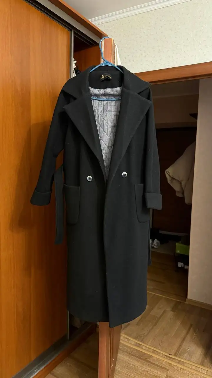 Продам пальто черное размер 40-42 - Верхняя одежда (Одежда) в Казань