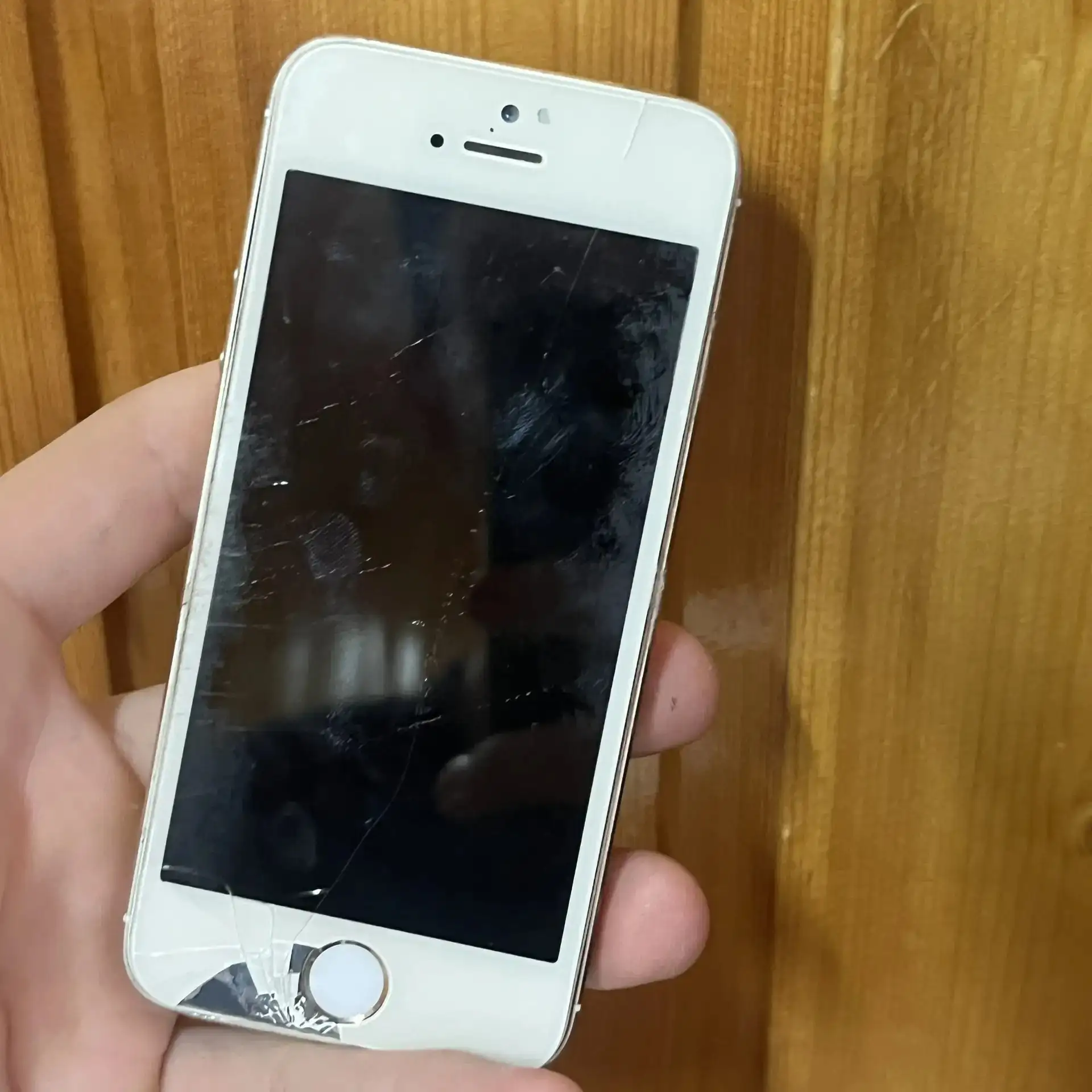 Продажа двух iPhone 5s 16GB золотых на запчасти - Смартфоны (Электроника) в Казань