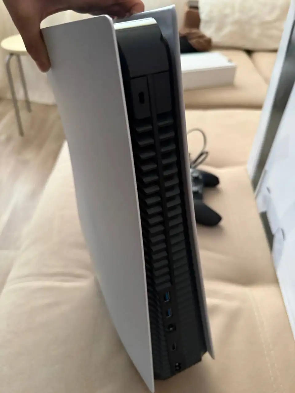 Продам PlayStation 5 с двумя геймпадами и памятью 825 ГБ - Игровые консоли (Электроника) в Казань